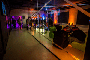 Impreza firmowa wzbogacona o team building i dodatkowe atrakcje